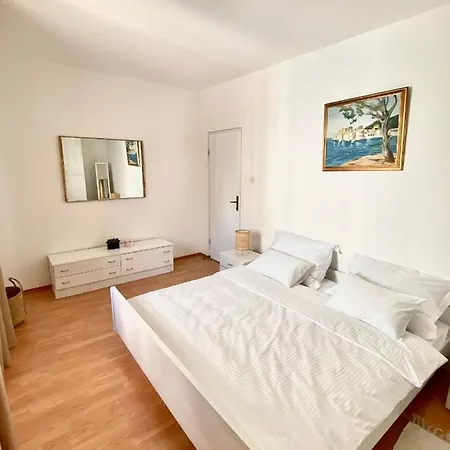 Apartman Tino Lägenhet *