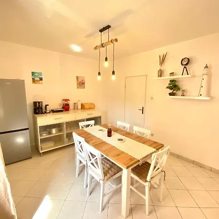 Apartament Apartman Tino *